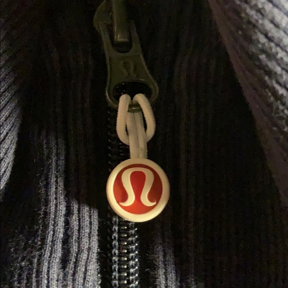 Zip up sweater - Picture 2 of 3